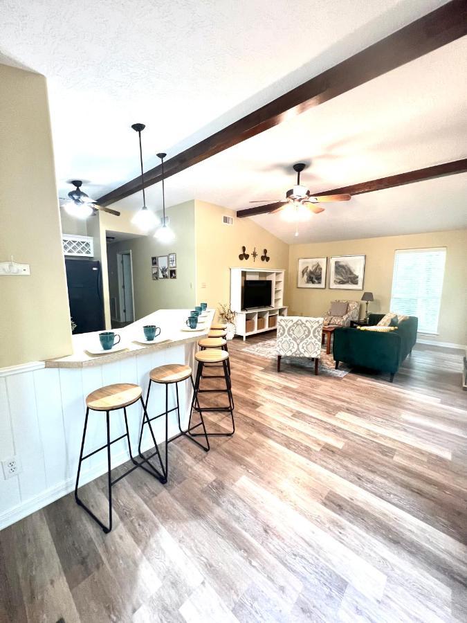2 Bdrm Treehouse Hideout- Lake Conroe With Boat Ramp Montgomery Exteriör bild
